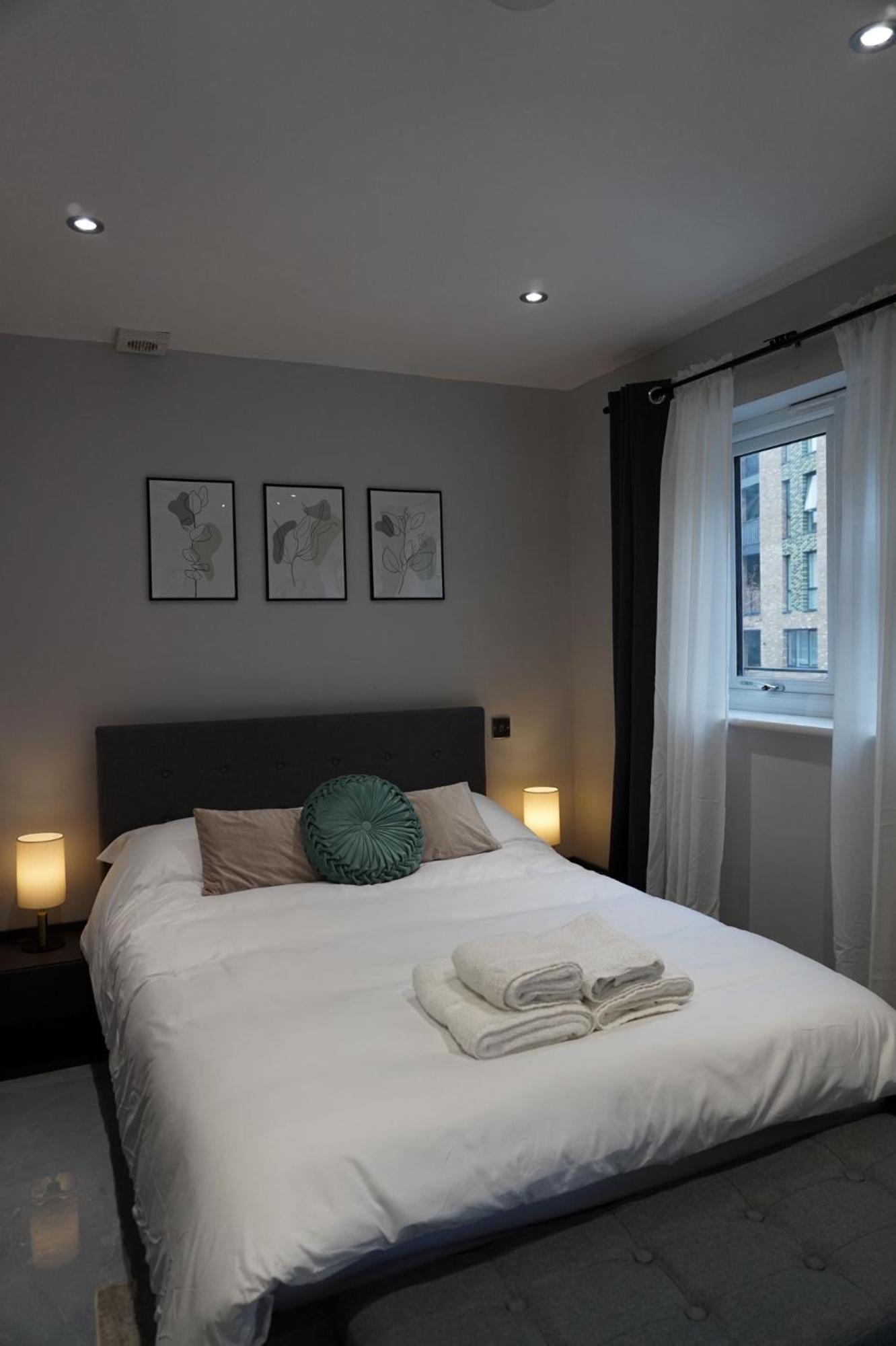 Luxury 5Bd Suite Guest House Londyn Zewnętrze zdjęcie